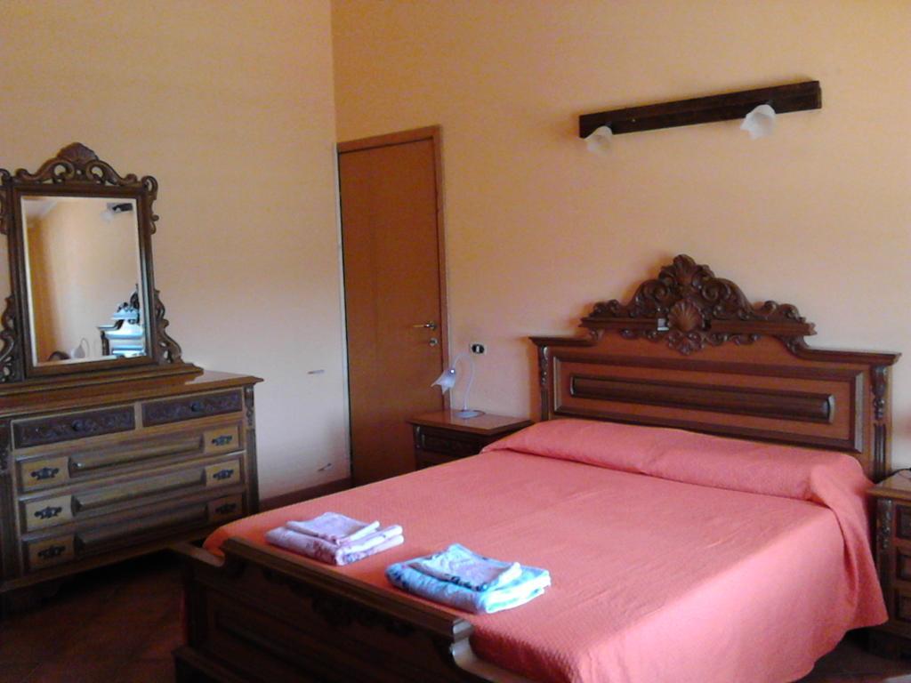 Villa Nina Trecastagni Quarto foto