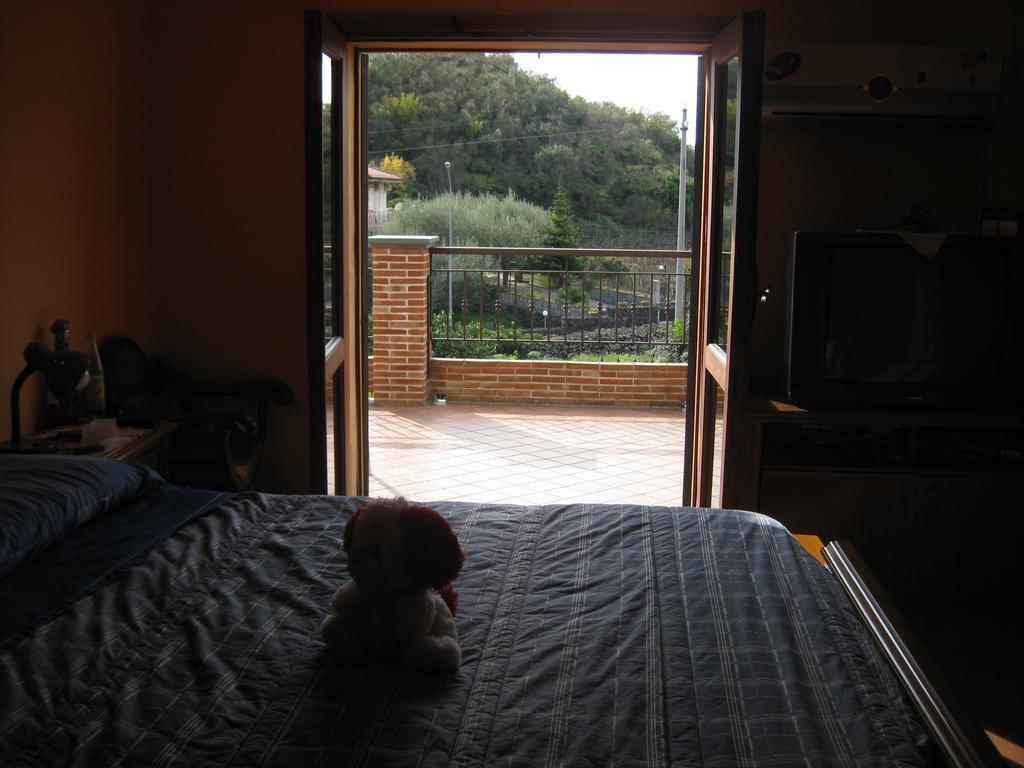 Villa Nina Trecastagni Quarto foto